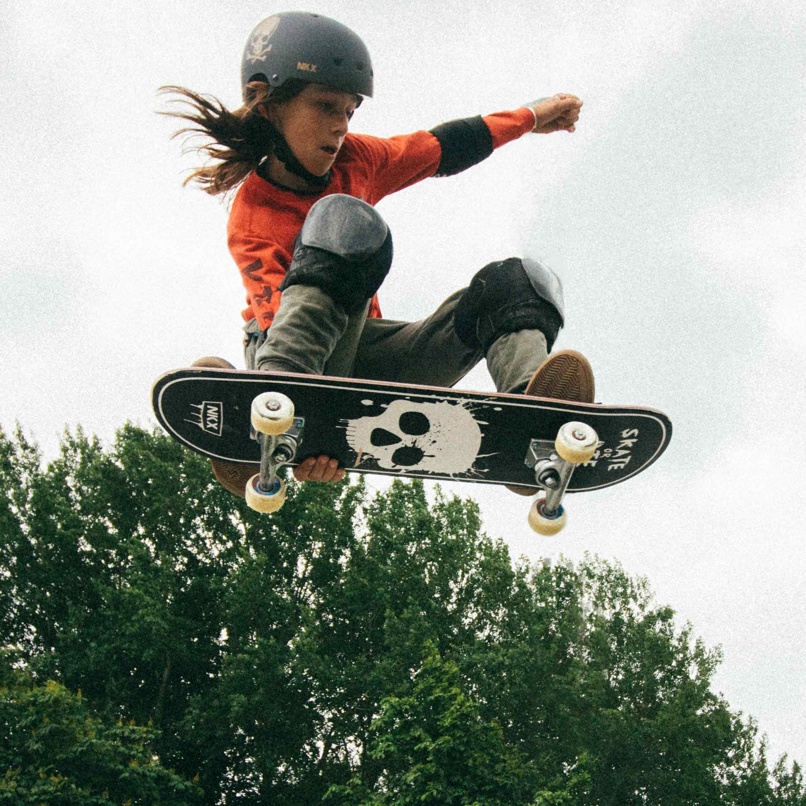 NKX Brain Saver zertifizierter Skate-Helm