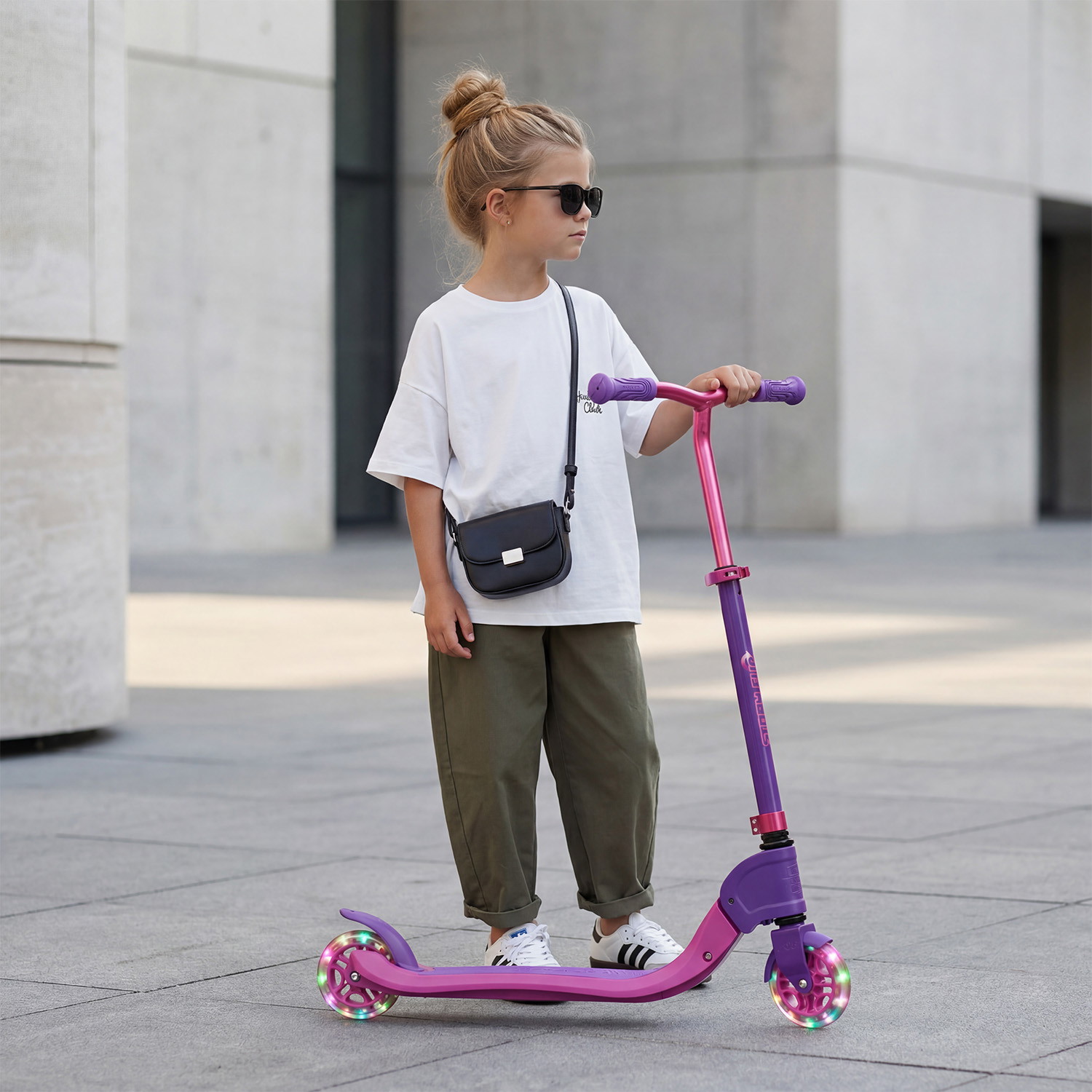 Story Flip Klappbarer LED Scooter