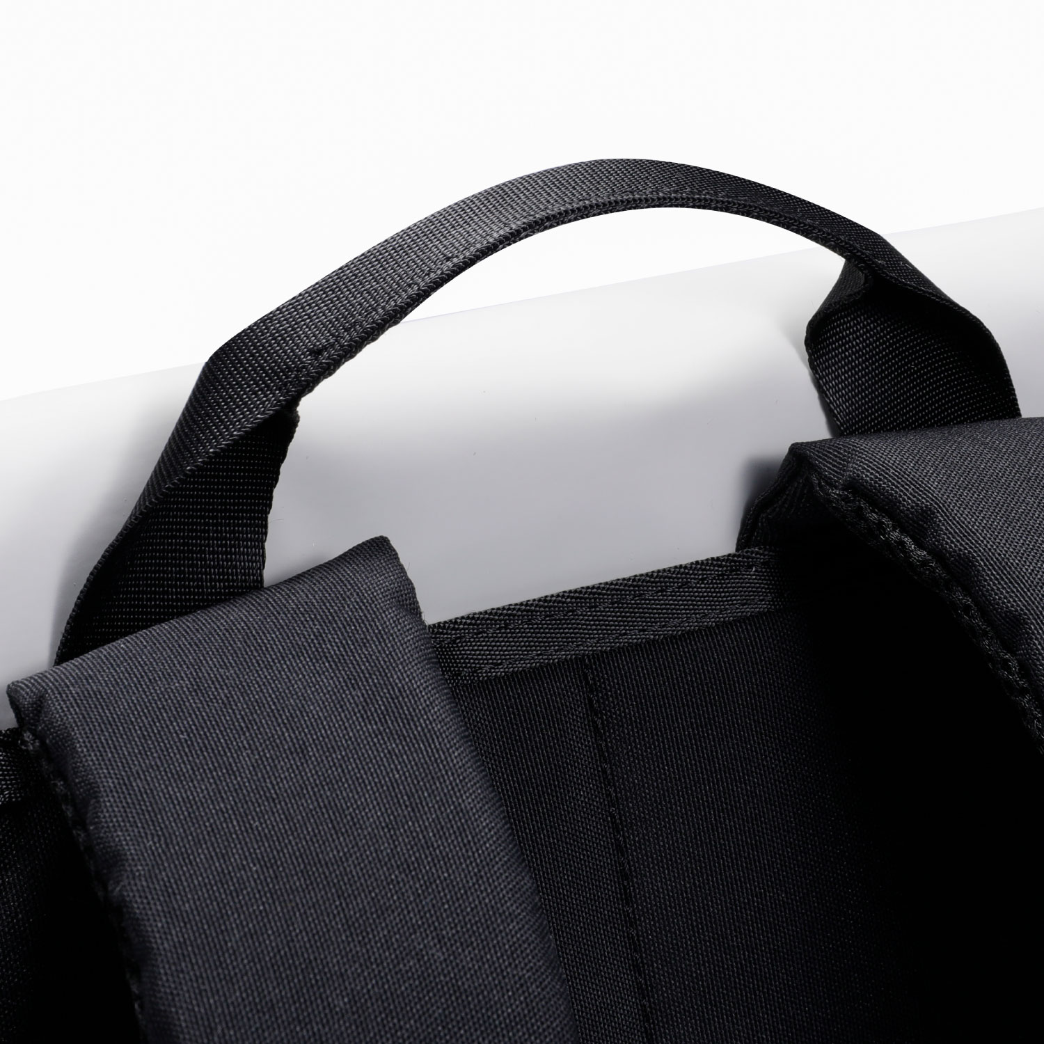 Annox Liteday 13.5L – Leichter und moderner Alltag Rucksack mit Laptopfach
