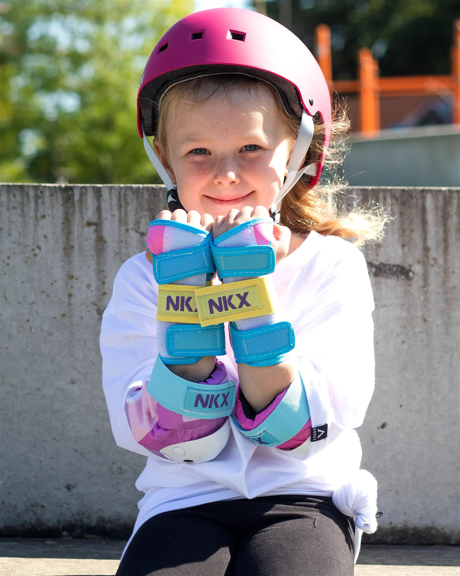 NKX 3er-Pack Pro Kinder Schutz-set - Knieschützer, Ellenbogenschützer und Handgelenkschützer