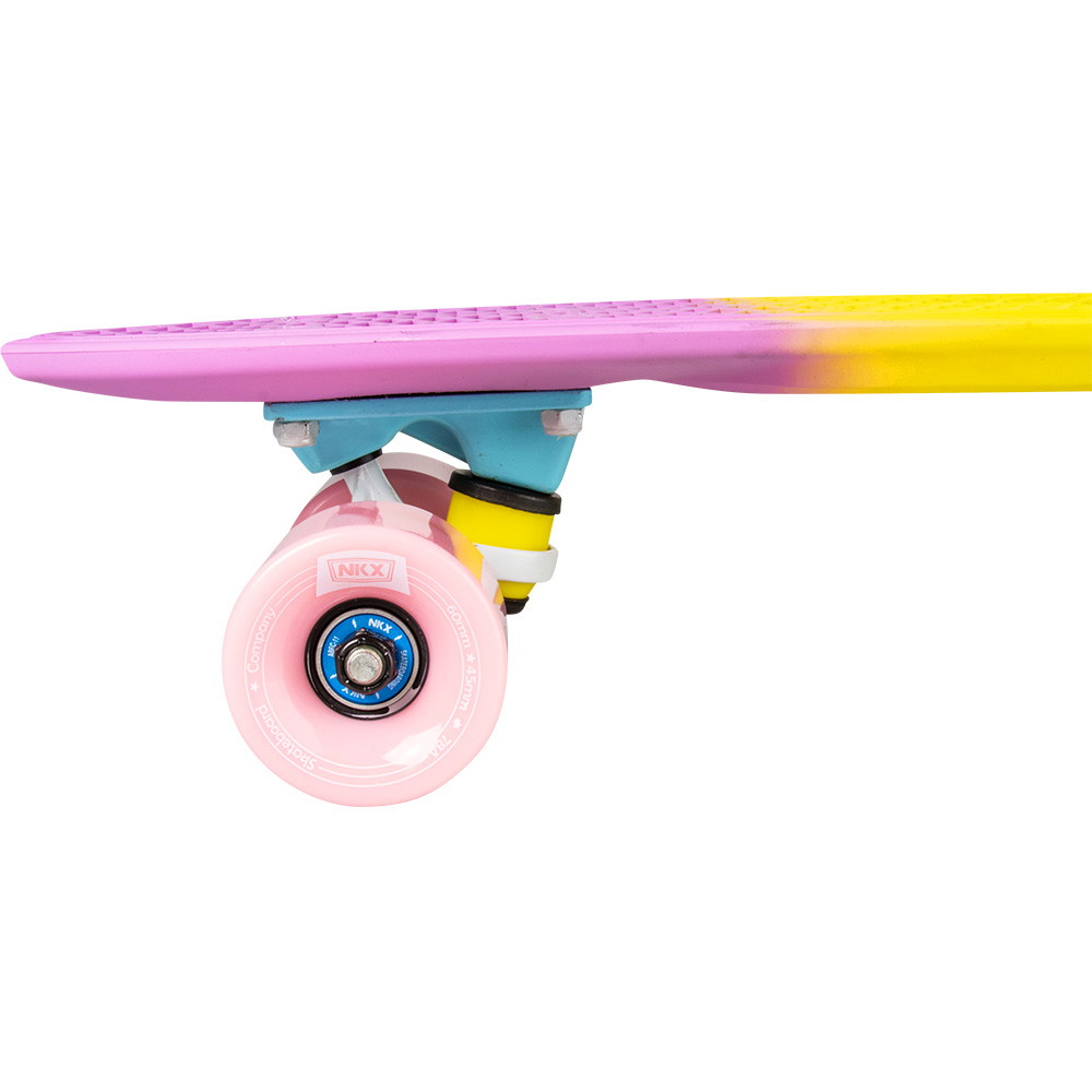NKX Deluxe Skateboard 22"