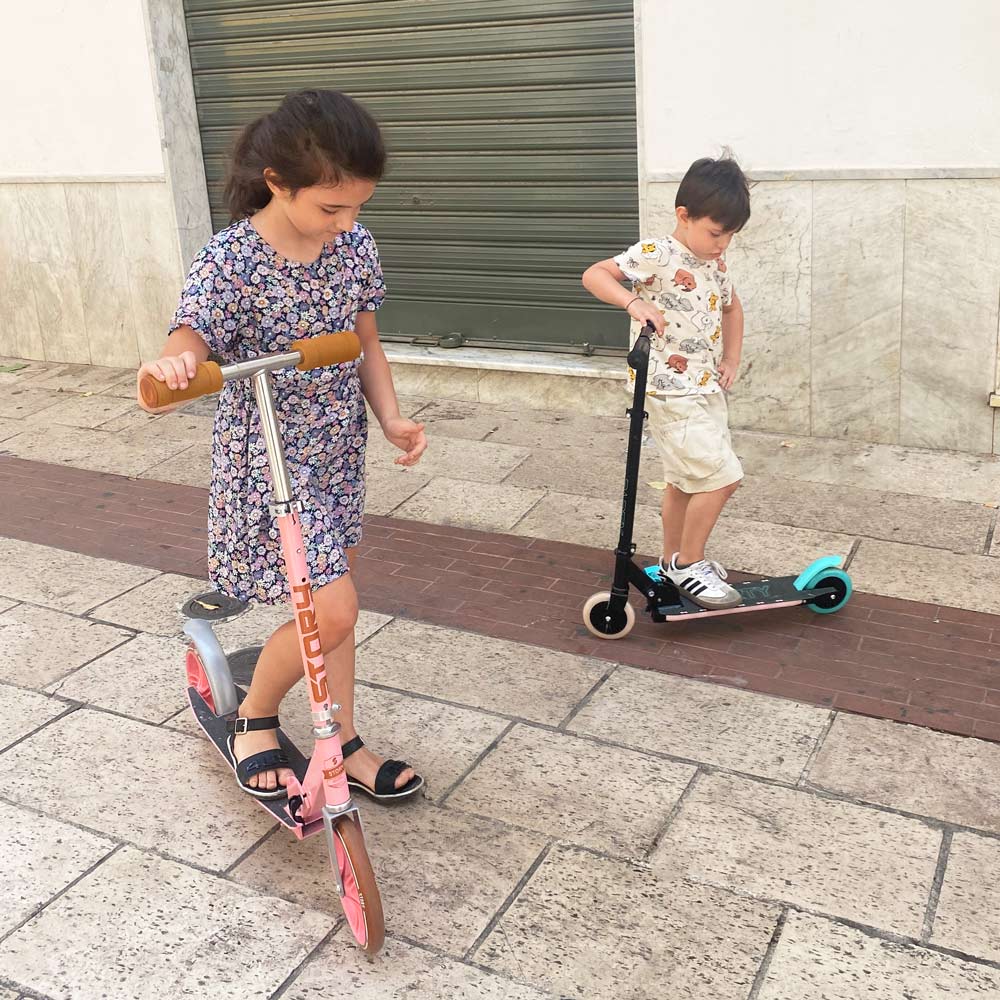 Story Party LED Verstellbarer Kinder Roller